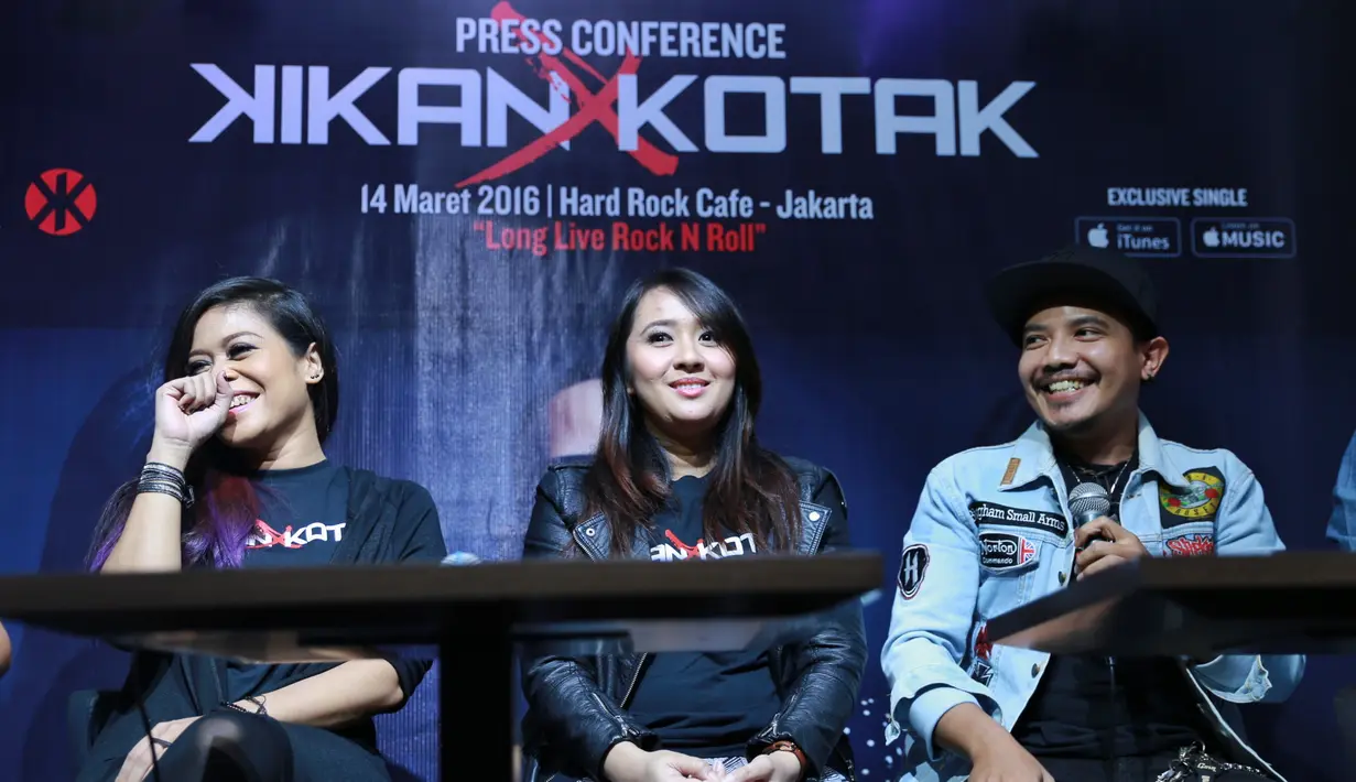Diusungnya musik rock, Cella mengatakan untuk mengembalikan musik rock yang sedang menurun. (Adrian Putra/Bintang.com)