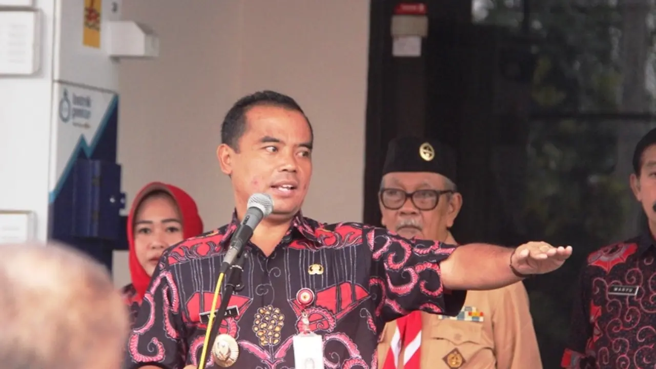 Slogan Sehati Banjir Protes, Bupati Purbalingga 'Menyerah'