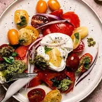 Resep Burrata Salad. Natalie Behn for Unsplash