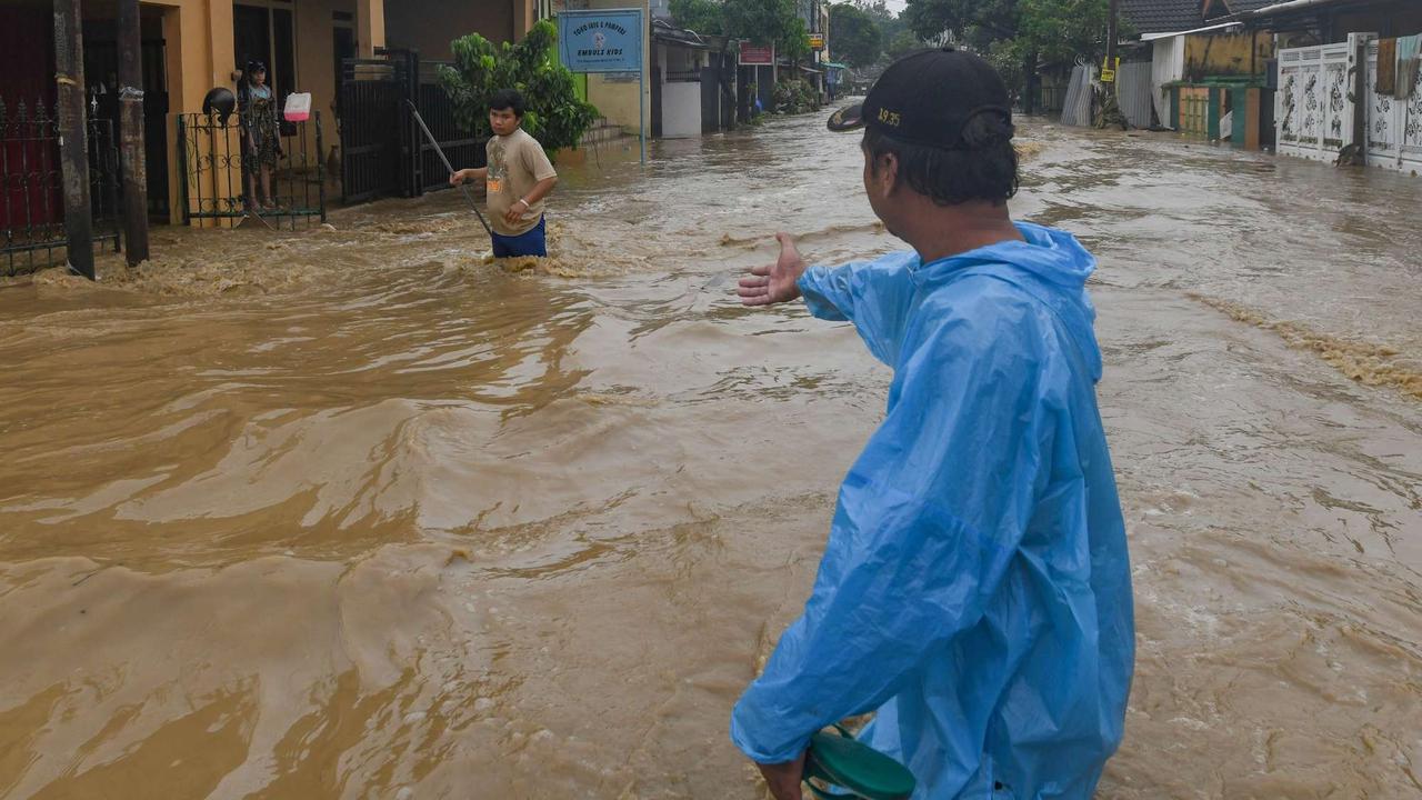 Banjir rendam perbatasan Bekasi-Bogor
