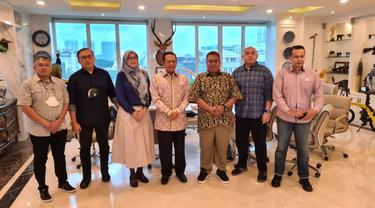 Ketua MPR RI Bambang Soesatyo mengapresiasi Yayasan Al Muttaqien Care yang membantu 10 juta UMKM mendapatkan sertifikat halal secara gratis. (Istimewa)