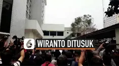 Presiden Joko Widodo kembali datangi RSPAD Gatot Subroto Jumat (11/10) siang. Jokowi jenguk Menkopolhukam Wiranto yang sedang dirawat intensif.