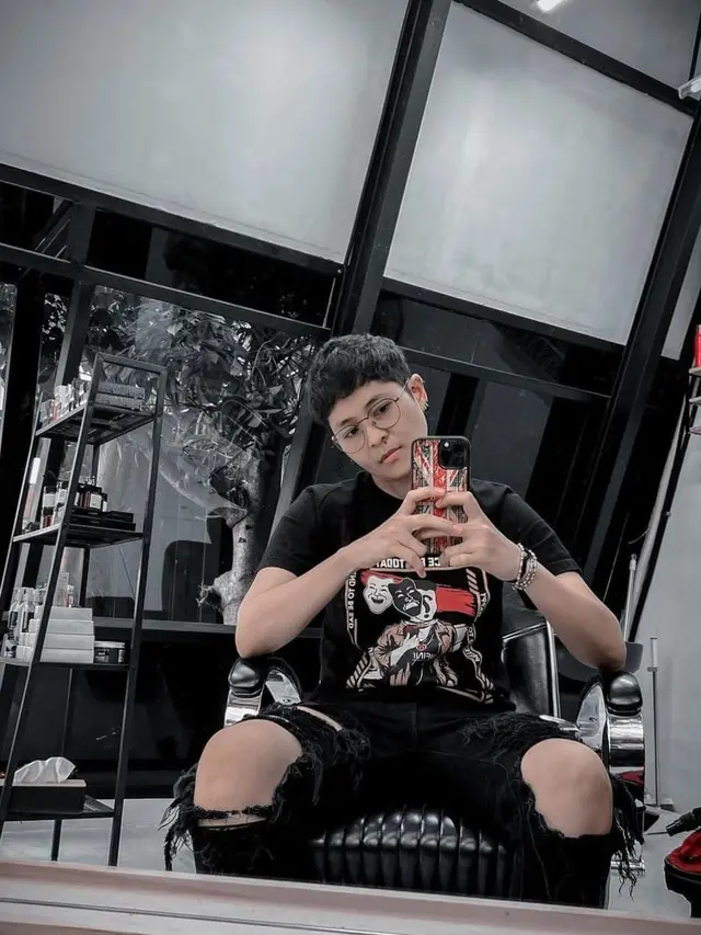 Mitha The Virgin Potong Rambut Gimbal, Penampilan Barunya Jadi Sorotan