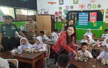 VIDEO: Tinjau Makan Bergizi Gratis Prabowo, Istri Djarot PDIP Tajam Pelototi Menu untuk Siswa