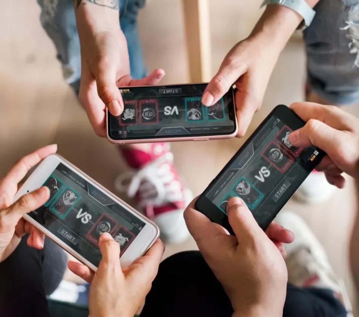 "Tetapi, untuk gim yang memiliki fitur in-game purchases atau pembelian item berbayar di dalam gim, menurut saya bukan termasuk aktivitas judi online," kata Heru dikutip dari Antara, Rabu (13/12).