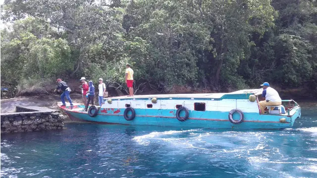 Pulau Lembeh di Pagi Hari