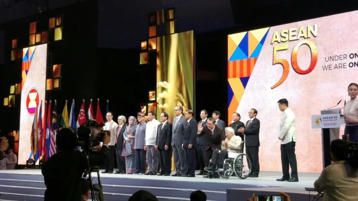 Perwakilan para pendiri ASEAN dalam perayaan 50 tahun ASEAN di Philippine International Convention Center. (Liputan6.com/Citra Dewi)