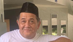 Potret Warung Bubur Ayam Harry De Fretes Bintang Lenong Rumpi (Instagram harrydefretes)