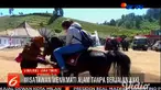 Ojek kuda merupakan inisiatif pengelola Taman Nasional Bromo Tengger Semeru untuk memberikan tambahan wahana kepada para wisatawan.