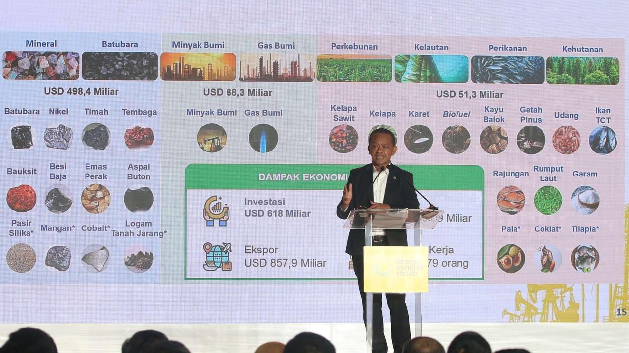 Bahlil dalam acara Energi Mineral Forum 2025