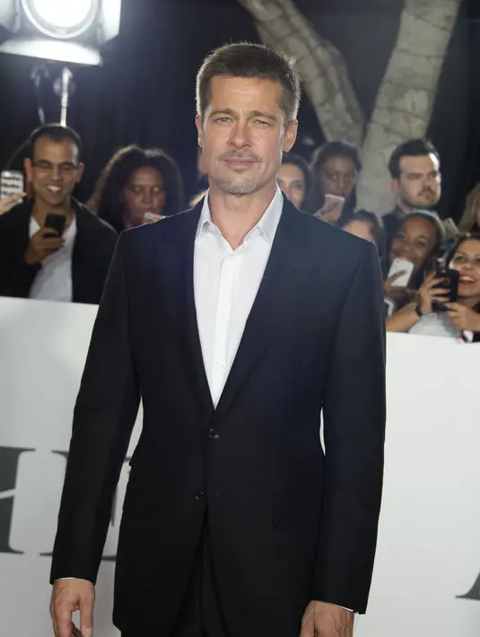 Berita terkait permintaan Shiloh merayakan ‘Thanksgiving’ bersama kedua orang tuanya, ternyata Jolie tidak mengabulkan keinginan anaknya itu lantaran tidak mengundang Pitt di acara makan malam. (AFP/Bintang.com)