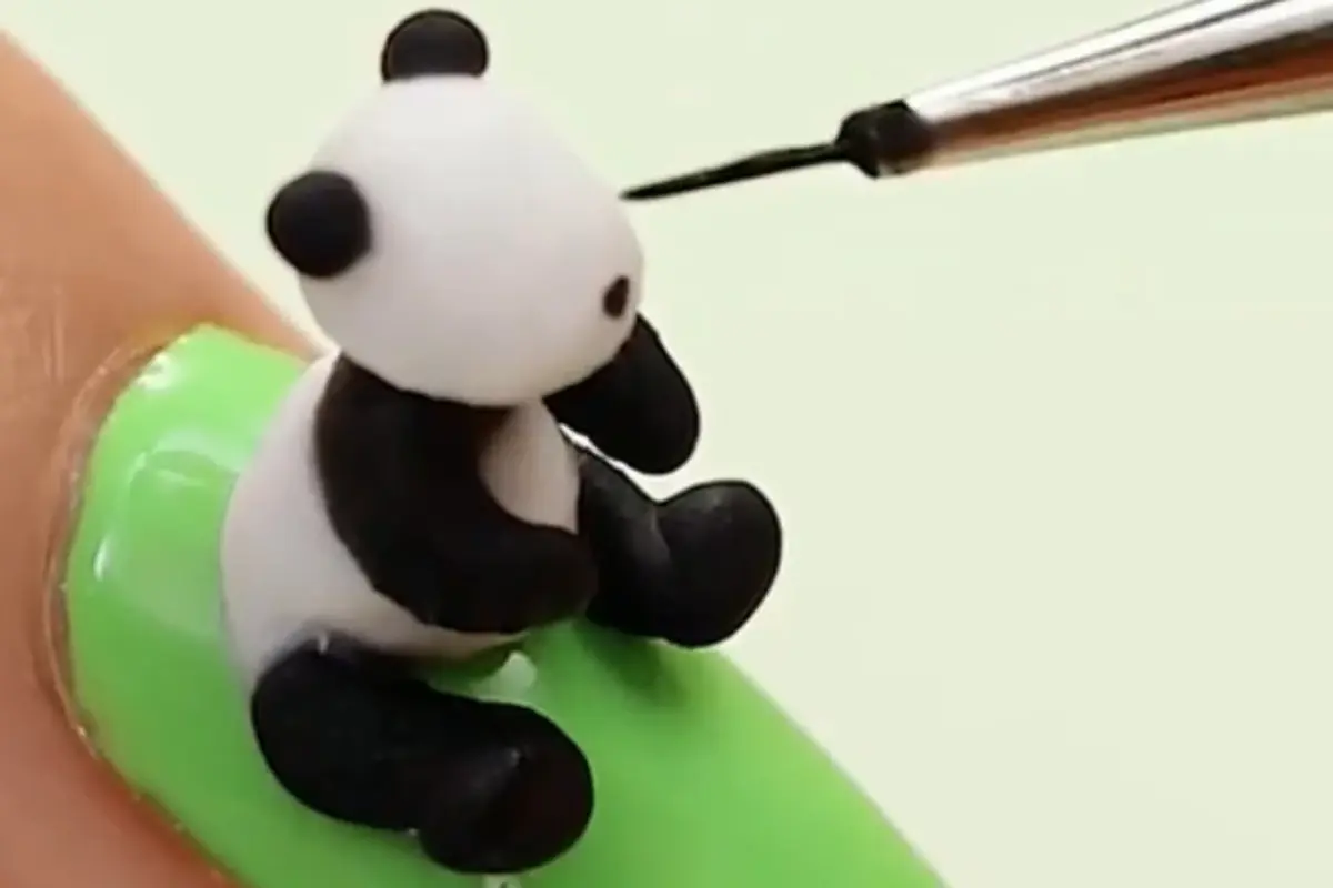 Nail Art Super Gemas! Ada Panda di Atas Kuku