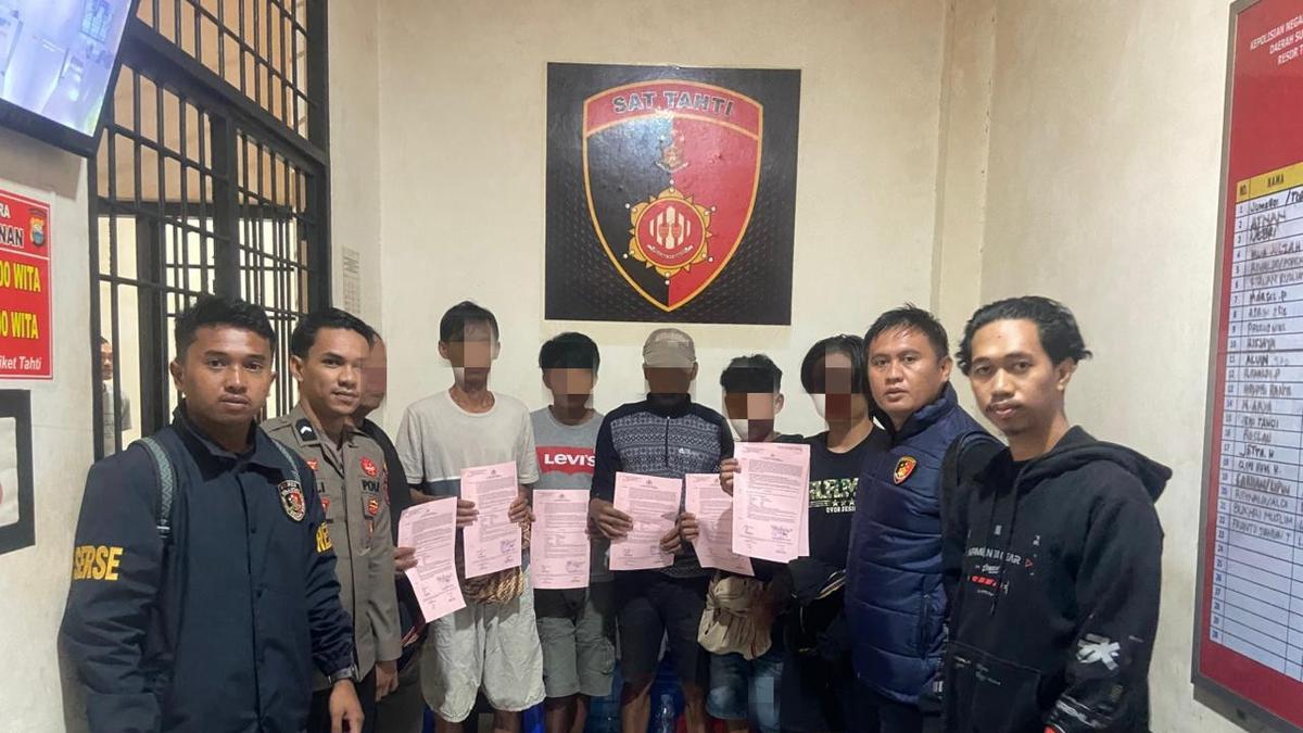 Judi di arena adu kerbau Toraja, uang taruhan jutaan disita. Bagaimana kejadiannya? Temukan faktanya: