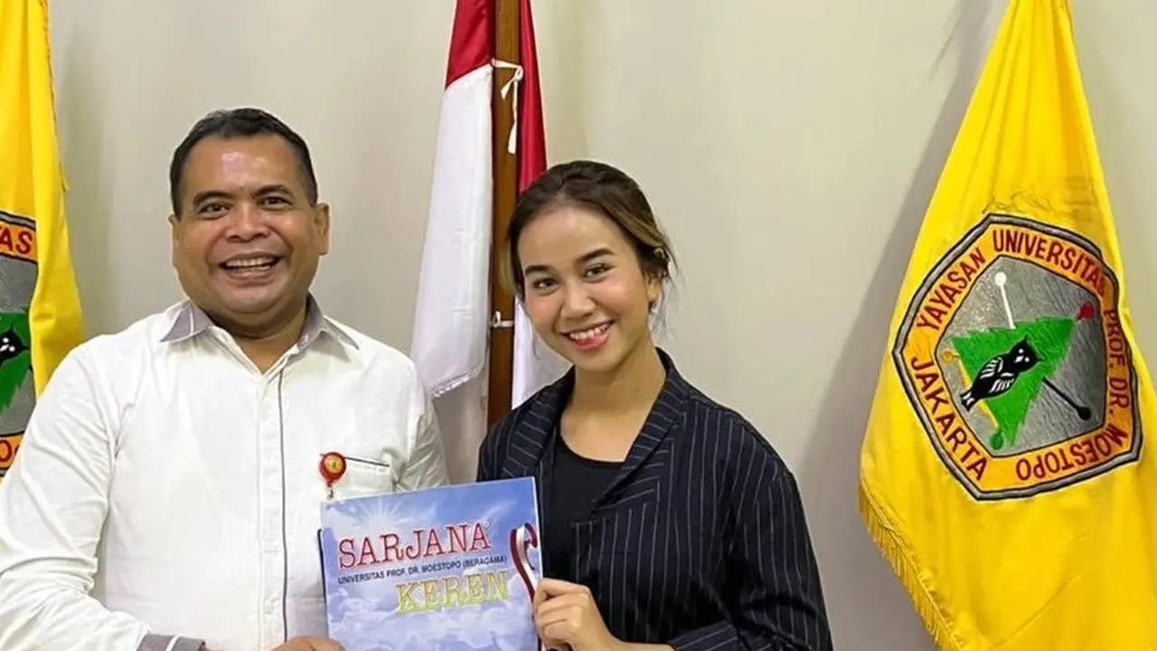 Mayang adik Vanessa Angel memilih untuk menjadi mahasiswi jurusan Hubungan Internasional (https://www.instagram.com/p/Cfs_uzoLJm1/)