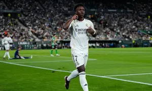 Los Blancos sempat unggul terlebih dahulu melalui gol Vinicius Jr pada menit ke-17. (AP Photo/Jose Breton)
