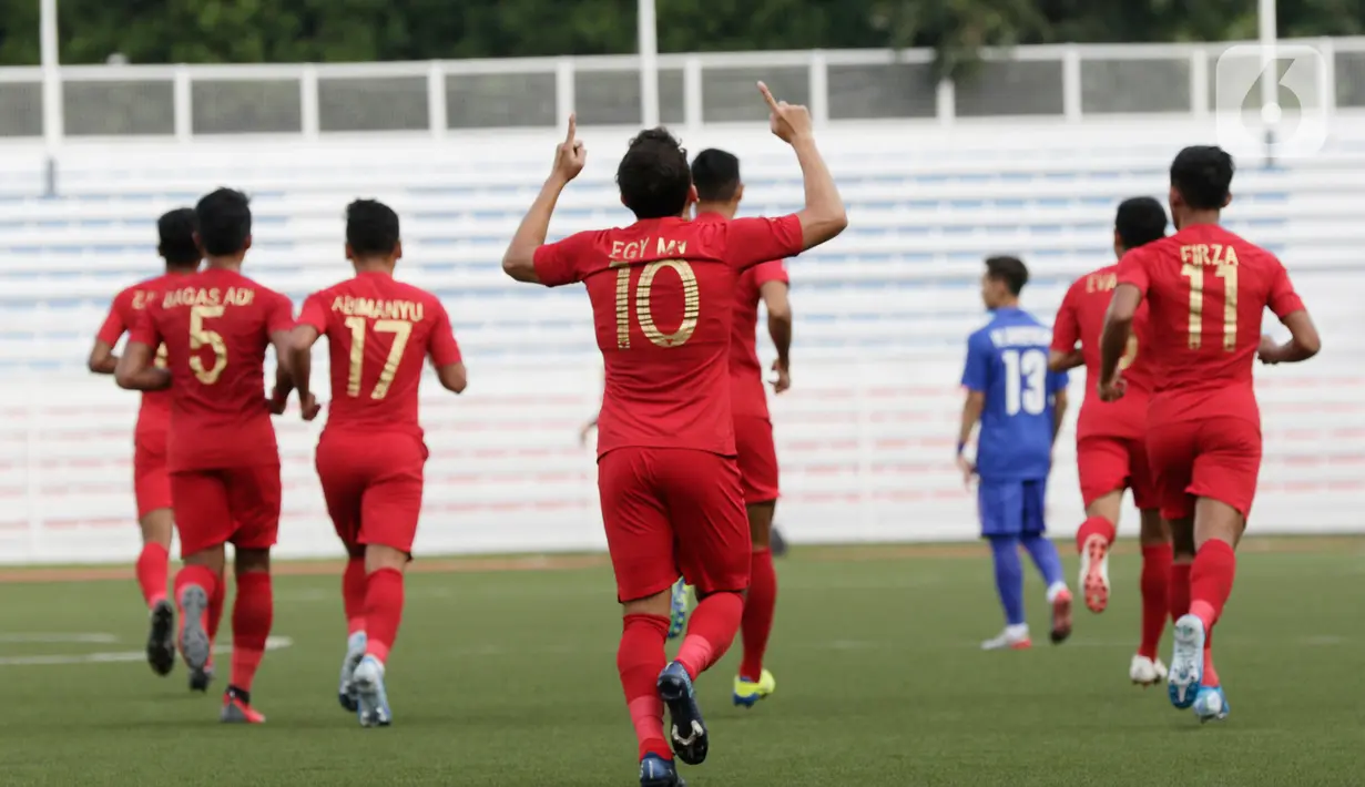 Gelandang Timnas Indonesia U-22 Egy Maulana merayakan gol yang dicetaknya ke gawang Thailand pada laga SEA Games 2019 di Stadion Rizal Memorial, Manila, Filipina, Selasa (26/11/2019). Indonesia menang 2-0 atas Thailand. (Bola.com/M Iqbal Ichsan)
