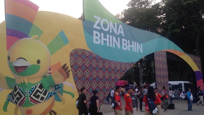 Zona Bhin Bhin, sebuah zona rekreasi selama Asian Games yang terletak di Tenggara Stadion Utama Gelora Bung Karno, Senayan, Jakarta. (Bola.com/Benediktus Gerendo Pradigdo)