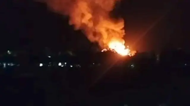 Kebakaran Landa Desa Adat Sade, Rumah Suku Sasak Hangus Terbakar