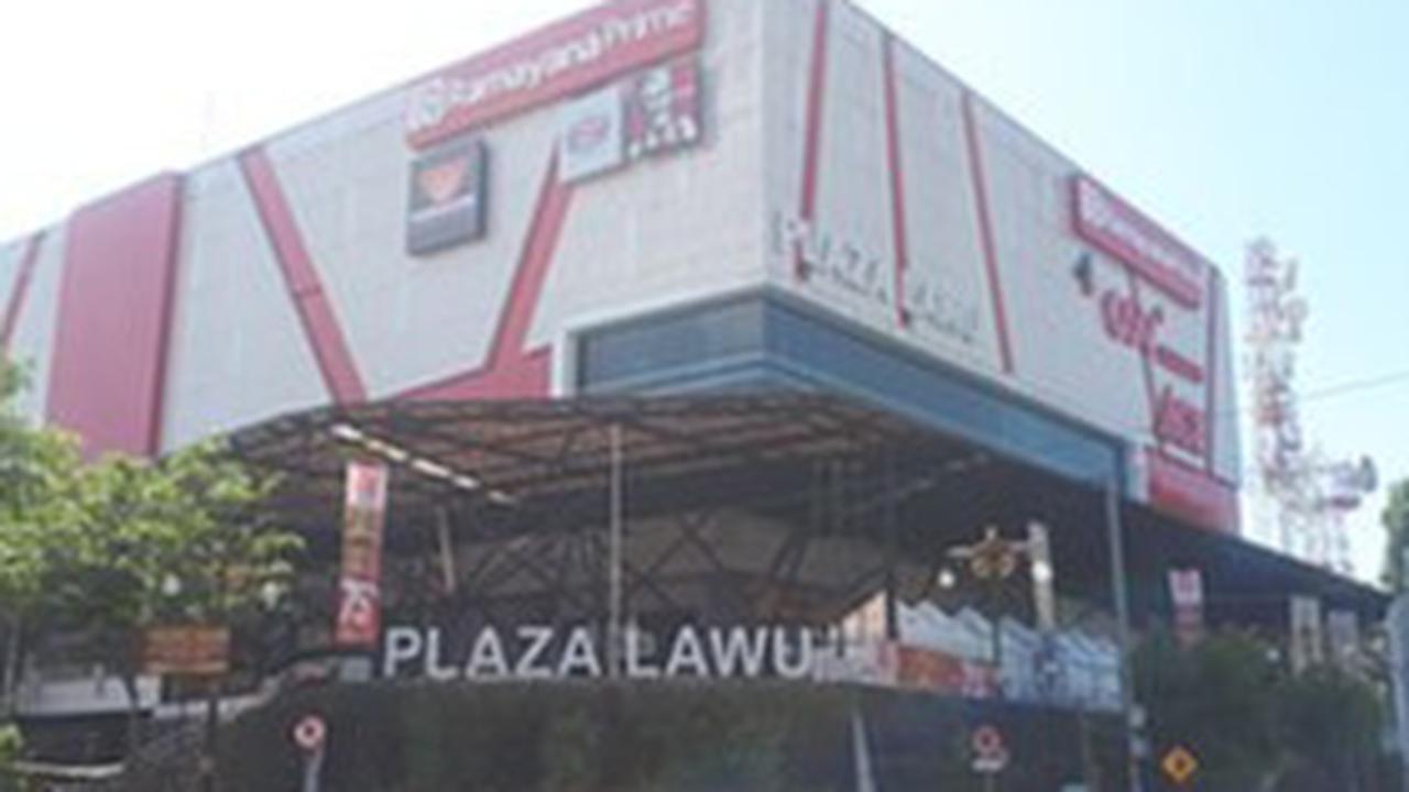 Plaza Lawu