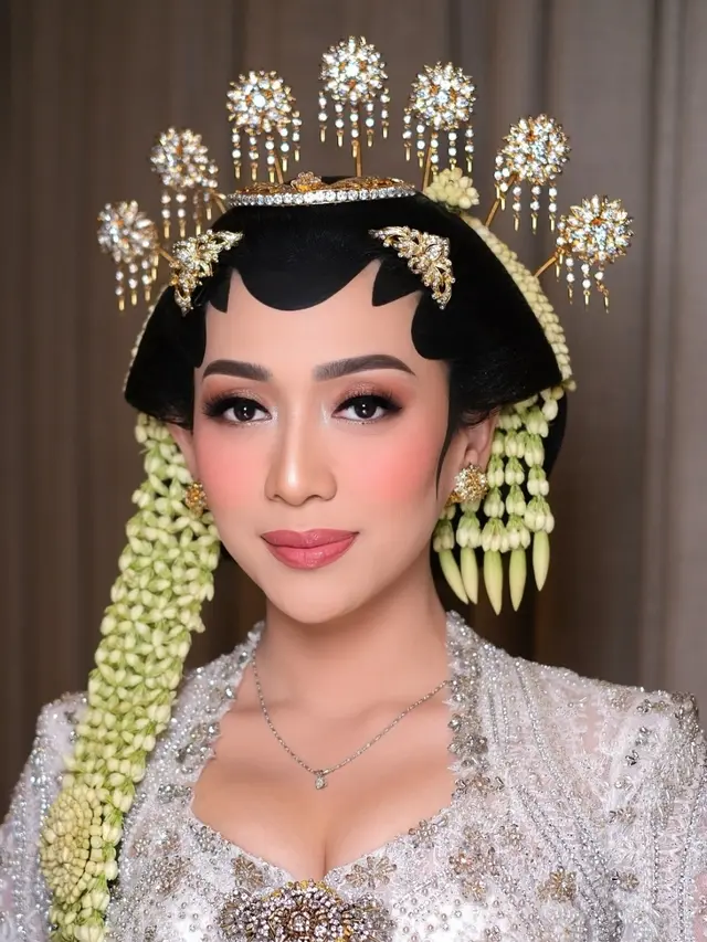 Angga Maliq dan Dewi Andarini Menikah