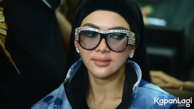 [Bintang] Syahrini di Sidang First Travel