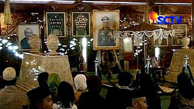 Makam Soeharto Masih Dibanjiri Ribuan Peziarah News Liputan6 Com