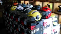 Motoritz Tawarkan Helm Impor Harga Lokal