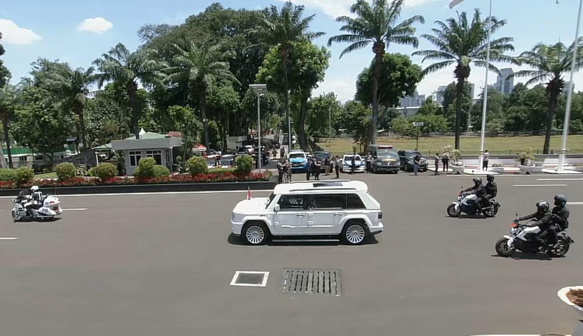 Mobil Maung Garuda yang dinaiki Prabowo Subianto