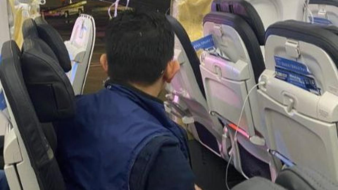 Jendela Pesawat Alaska Airlines Copot di Udara & Nyaris Memakan Korban, Begini Kronologinya