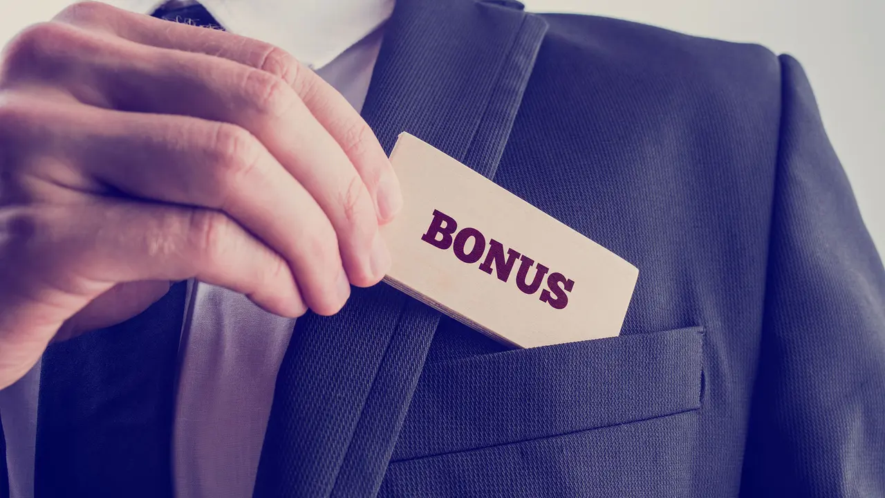 bonus karyawan