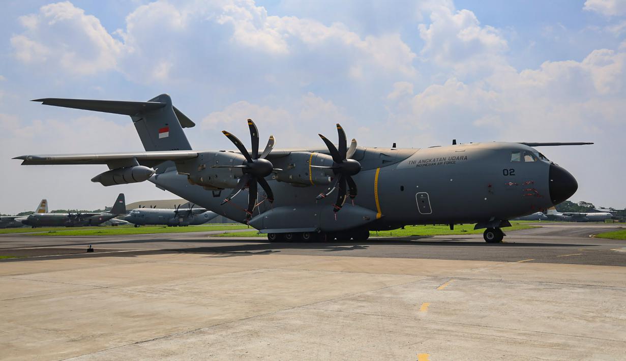 Pesawat kargo Airbus A400M MRTT di Pangkalan Udara (Lanud) Halim Perdanakusuma, Jakarta, Senin (18/5/2026). (merdeka.com/Arie Basuki)