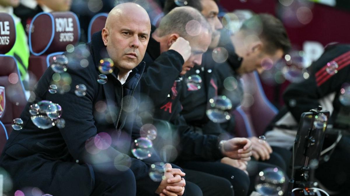 Liverpool Dikabarkan Sudah Punya Kandidat Pengganti Arne Slot: Legenda Sepak Bola Spanyol