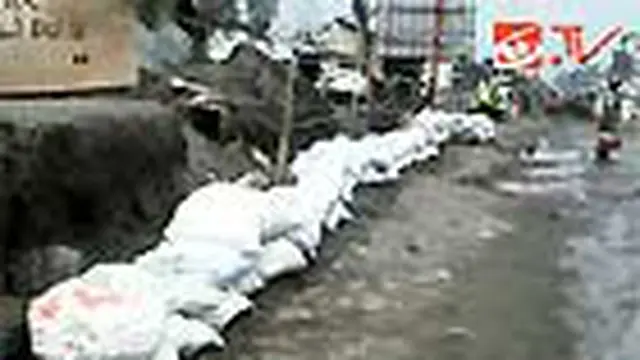Warga Magelang Bangun Bronjong