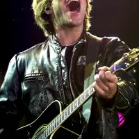 Indonesia menjadi destinasi pertama bagi Jon Bon Jovi dan dua rekannya di band rock legendaries Bon Jovi menjalani tur Asia 2015. (Bintang/EPA)