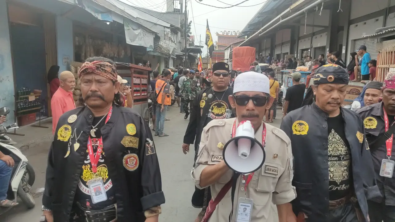 Cerita Prabu Diaz, Warga Cirebon Dibalik Perjalanan Spiritual Biksu Thudong dari Thailand ke Indonesia