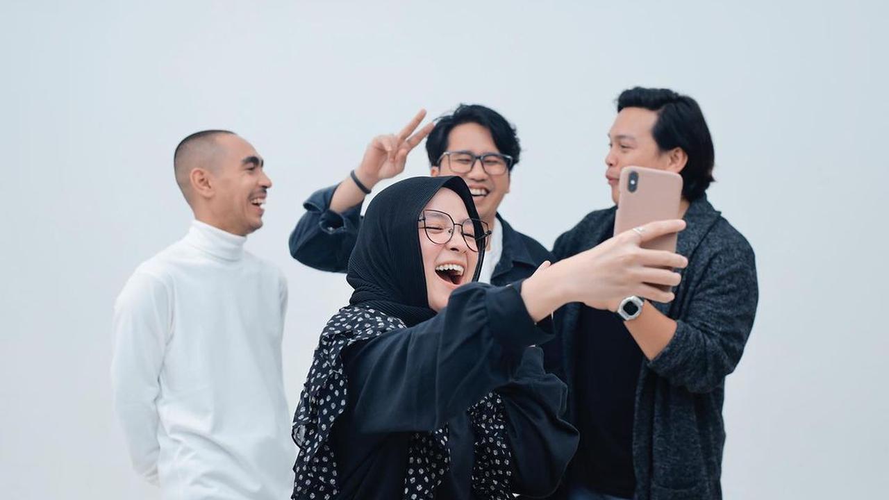 Nissa Sabyan & Ayus Resmi Sah Menikah Disaksikan Keluarga, Bawa Mahar Cincin Emas 3 Gram dan Uang 200 Ribu Rupiah