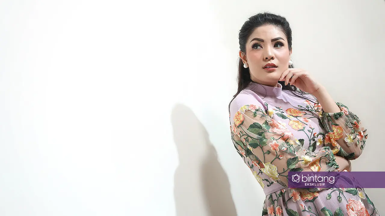 [Bintang] B1 Eksklusif Nindy Ayunda