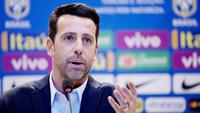 Sosok Edu Gaspar disebut-sebut turut bertanggung jawab atas keterpurukan Arsenal saat ini. Edu Gaspar dinilai gagal total di bursa transfer pemain. Berikut ini daftar rekrutan tak bermutu sang direktur teknik The Gunners ini.