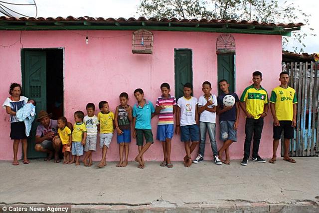 Pasutri dengan 13 anak laki-laki | Copyright by viral4real.com