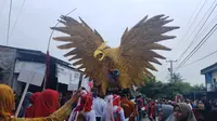 Ornamen Burung Garuda karya masyarakat Desa Kolam, Deli Serdang, Sumut (Reza Efendi/Liputan6.com)