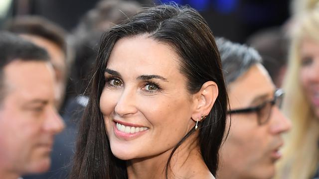 Perselingkuhan Hingga Pemerkosaan Ini 5 Pengakuan Demi Moore Soal Masa Lalunya Showbiz Liputan6 Com