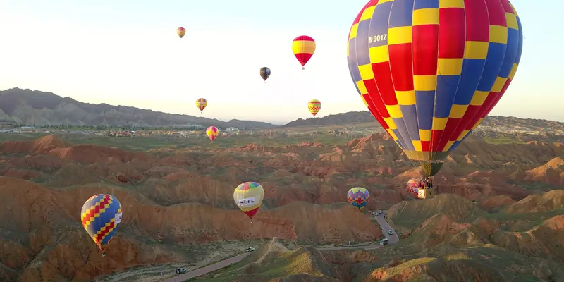 FOTO: Melihat Keindahan Alam Zhangye Geopark di China