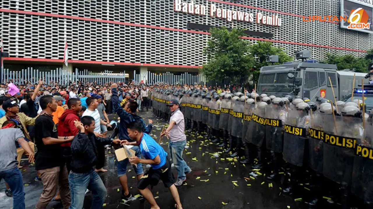 simulasi-pengamanan-pemilu-140211b.jpg