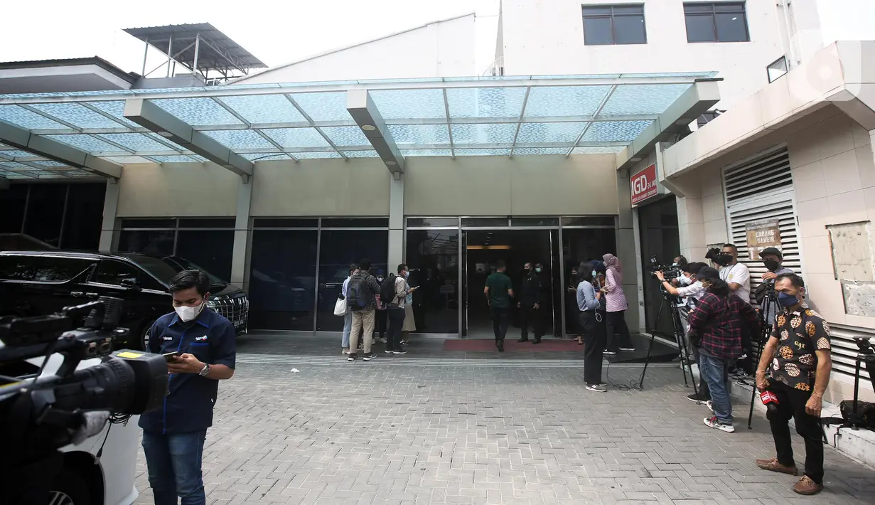 Suasana Rumah Sakit Abdi Waluyo tempat meninggalnya Menpan RB Tjahjo Kumolo, Jakarta, Jumat (1/7/2022). Sebelum meninggal, kondisi kesehatan politikus PDIP itu diketahui tengah menurun. (Liputan6.com/Faizal Fanani)