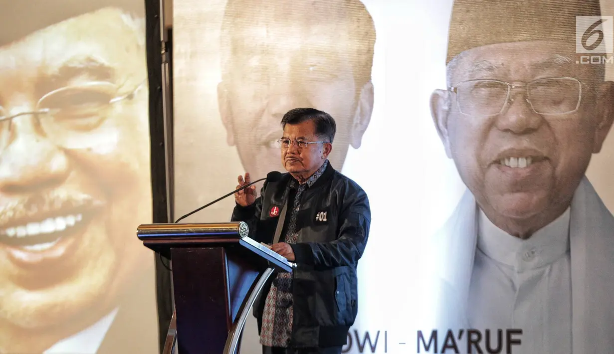 Wakil Presiden Jusuf Kalla memberikan paparan dalam Rapat Konsolidasi Nasional Jenggala Center di Jakarta, Minggu (3/2). Rapat ini berlangsung pada pada 2-3 Februari 2019.  (Liputan6.com/Faizal Fanani)