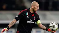 Christian Abbiati Ingin Bertahan di AC Milan