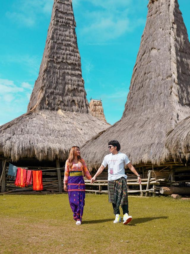 Atta Halilintar dan Aurel Hermansyah. (Foto: Instagram @attahalilintar)