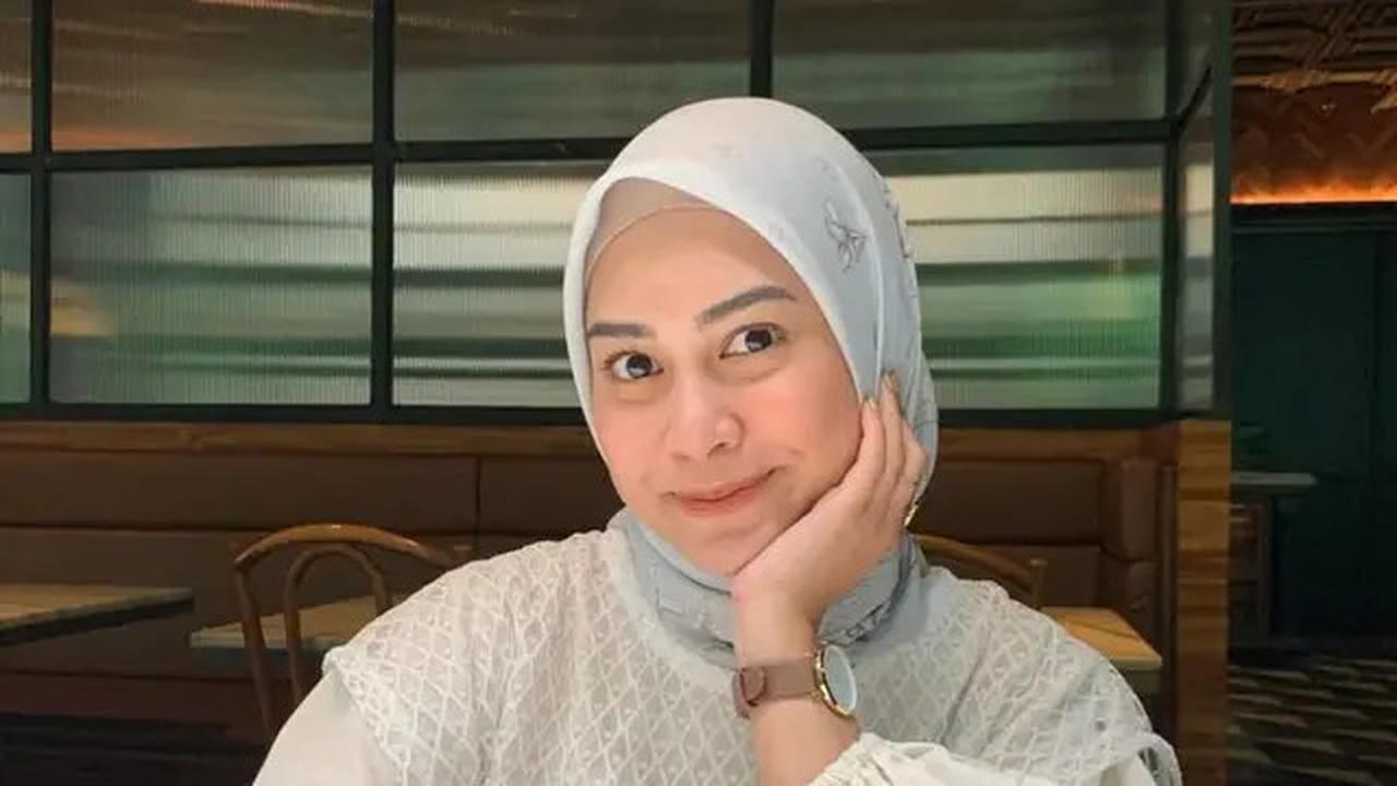 10 Model Kerudung Segi Empat Motif, Bikin Penampilanmu Stylish di Acara Formal maupun Santai