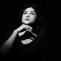 Ria Irawan. (Fotografer: Febio Hernanto, Digital Imaging: Iqbal Nurfajri/Bintang.com)