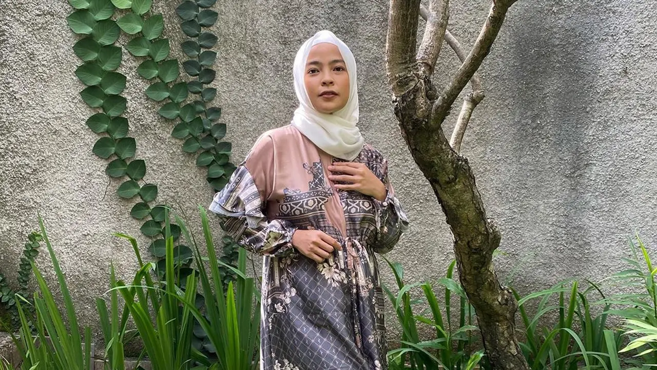 [Fimela] Tantri Kotak